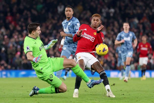 期待着他在 期待着他在