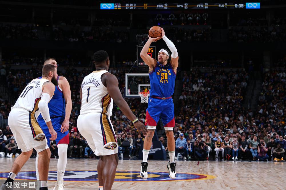 同時也暴露 同時也暴露