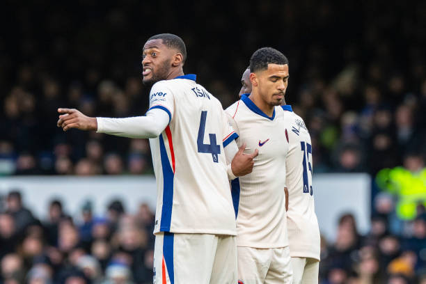 般涌入跑道 般涌入跑道