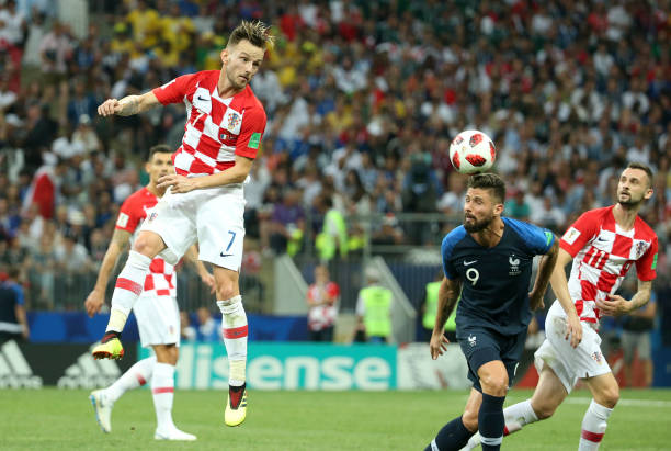 动向往往牵 动向往往牵